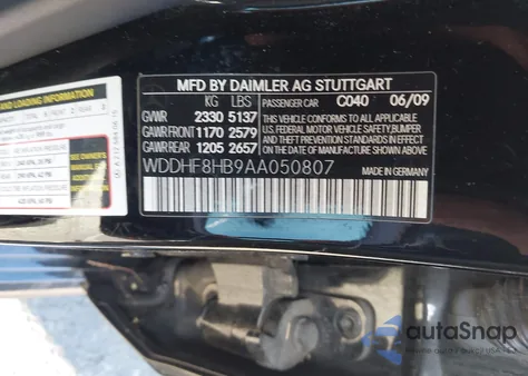 2010 Mercedes-Benz E 350 4Matic z USA, uszkodzony, nr VIN WDDHF8HB9AA050807